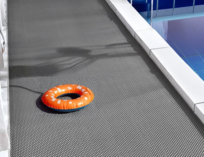 Perfect for boat flooring, commercial & bars, around the pool zig zag mat flooring